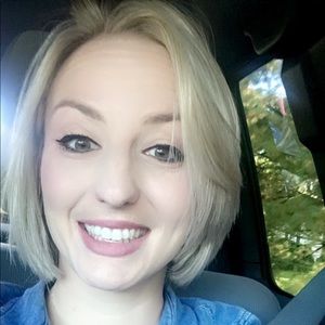 Meet your Posher, Alysia